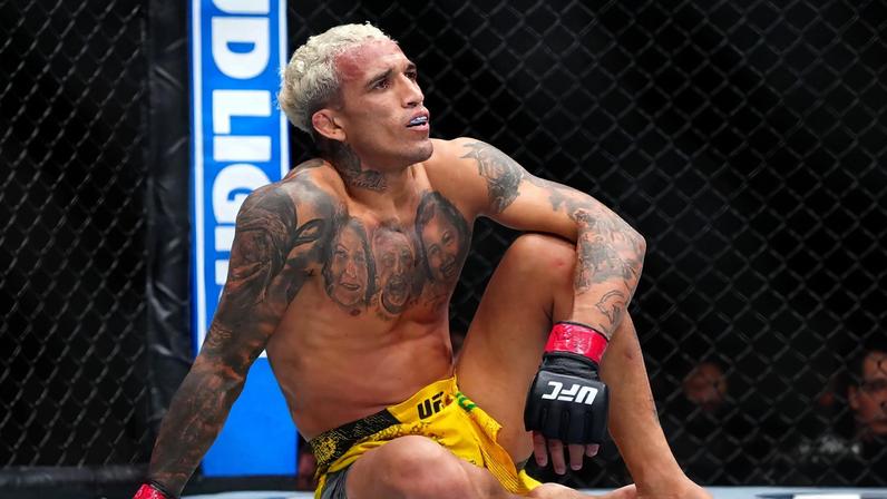 Ex-campeão do UFC critica posição de Charles do Bronx no UFC