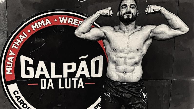 Rafael Cerqueira é peso meio-pesado no UFC (Foto: Reprodução/Instagram: @raffaelcerqueira_ufc)